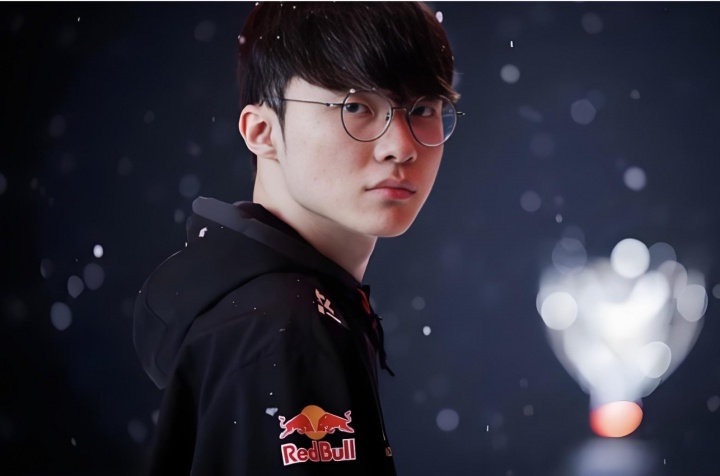 韩媒评25年十大关键词:Faker位列第八 与孙兴慜、BTS并称“韩国五大国宝”